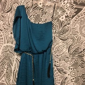 NWOT off shoulder dress
